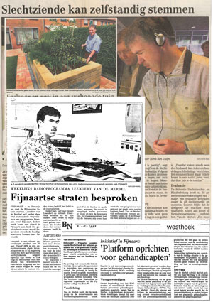 Collage van krantenartikelen over Leendert, geen leesbare tekst